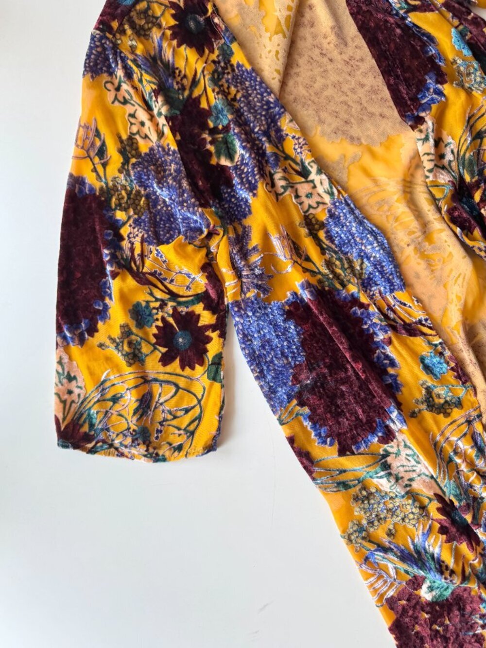 Anthropologie FLOREAT Aurelia Yellow Floral Burnout Velvet Kimono, One Size - Picture 8 of 13